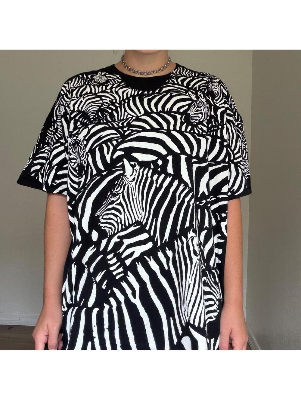 VINTAGE LIQUID BLUE ZEBRA TEE